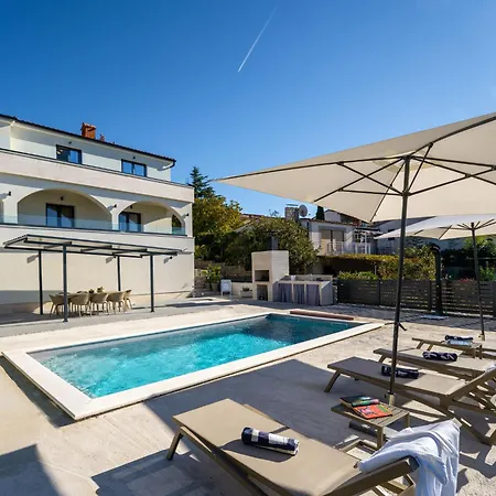 Lamar By Interhome * Omišalj