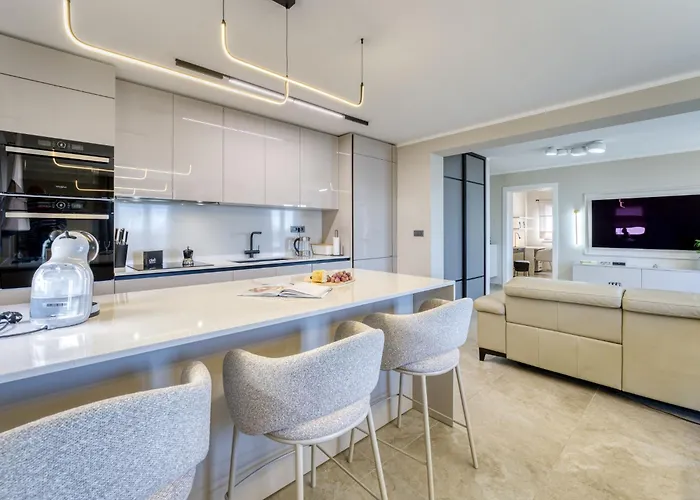 Lamar By Interhome * Omišalj