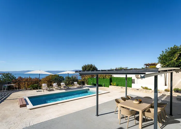 Lamar By Interhome * Omišalj