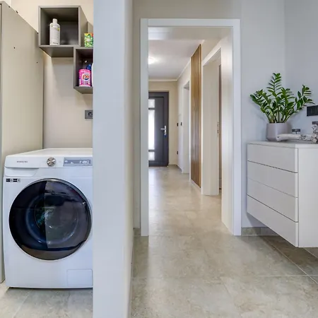 Lamar By Interhome